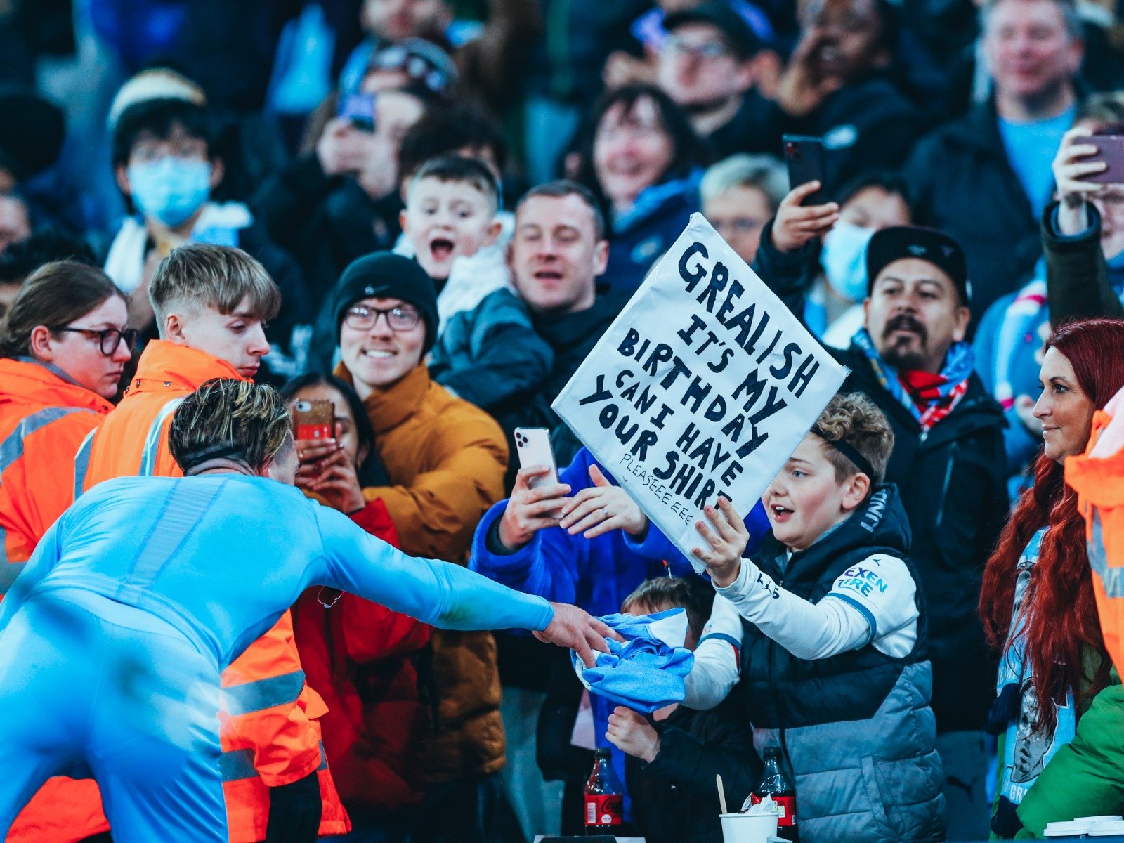 众满场的情 众满场的情